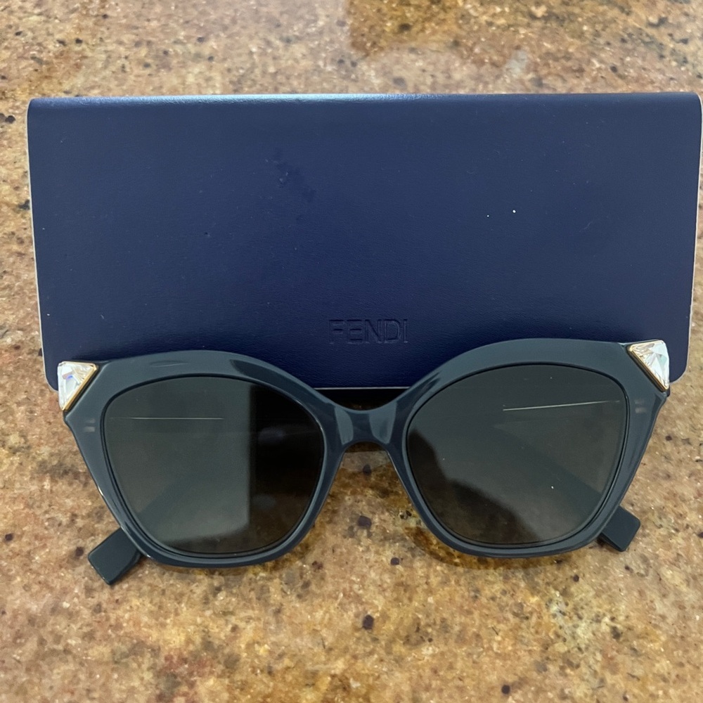 Fendi Iridia FF Sunglasses 😎